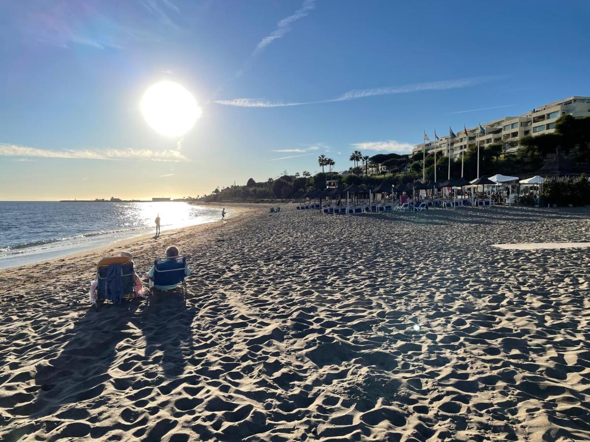 Beautiful Holiday Apartment 2 Bedroom Beach And Pool Malaga Marbella Calahonda Royale Mijas Costa Spain Exterior foto