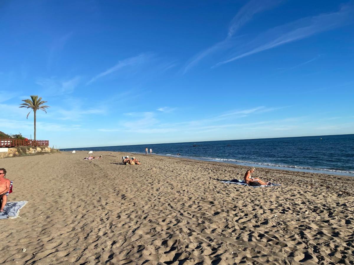 Beautiful Holiday Apartment 2 Bedroom Beach And Pool Malaga Marbella Calahonda Royale Mijas Costa Spain Exterior foto
