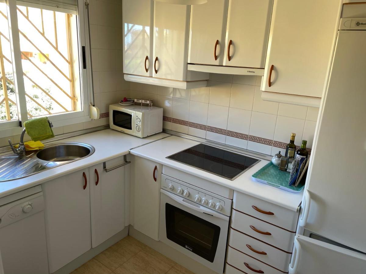 Beautiful Holiday Apartment 2 Bedroom Beach And Pool Malaga Marbella Calahonda Royale Mijas Costa Spain Exterior foto